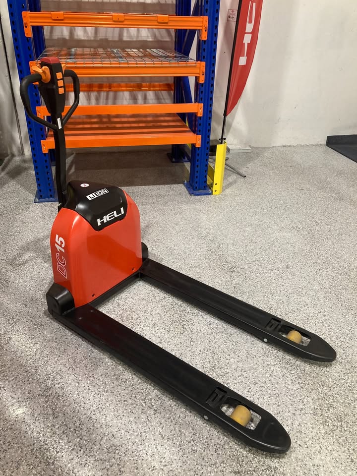 Heli CBD15J-LI3-001 Pallet Jack (3300 lbs)