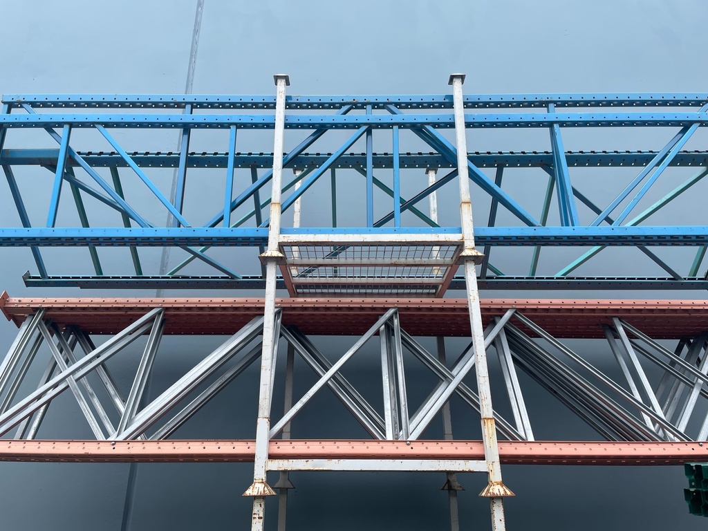 Used Frame: Mastorak 3in x 42in x 16-18ft(216in) - welded, blue 